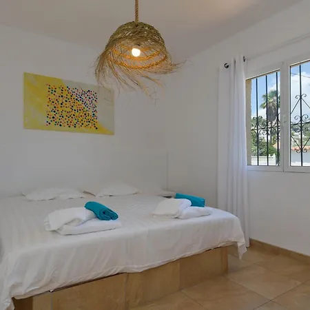 La Perla Villa